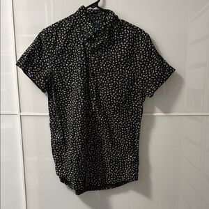 A&E Men's Black 90’s Patterned Shirt
